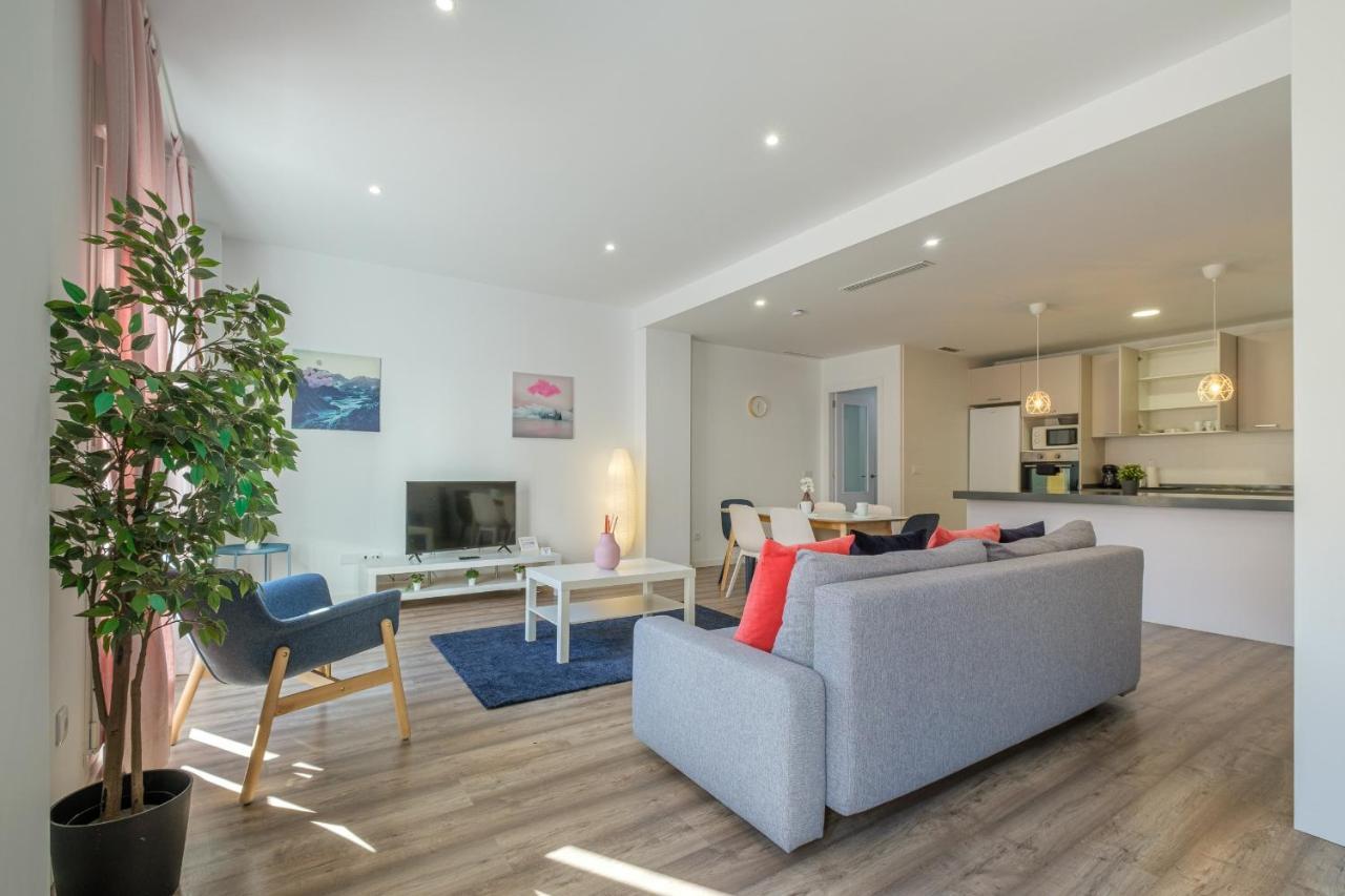 Modern, Stylish & Comfortable Apartment バレンシア エクステリア 写真
