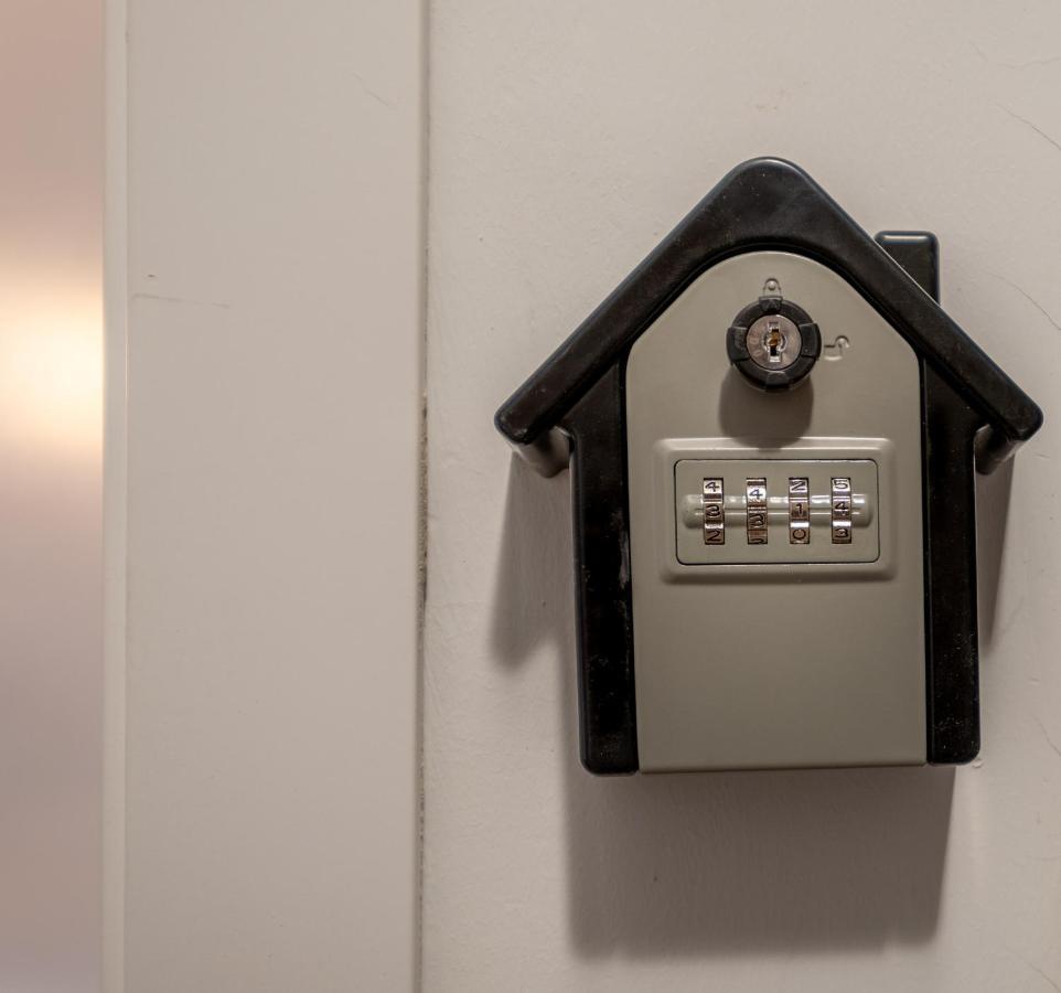 Modern, Stylish & Comfortable Apartment バレンシア エクステリア 写真
